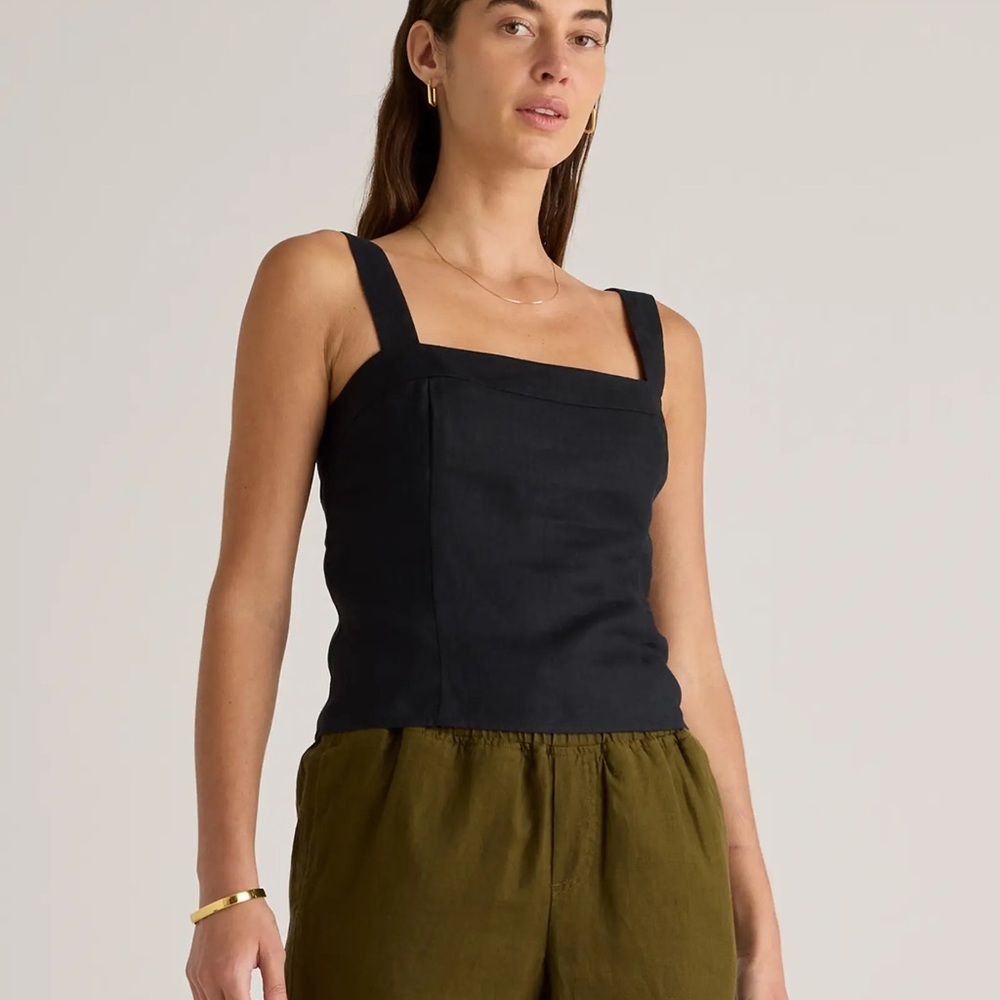 New 100% European Linen Fitted black 
Tank size medium